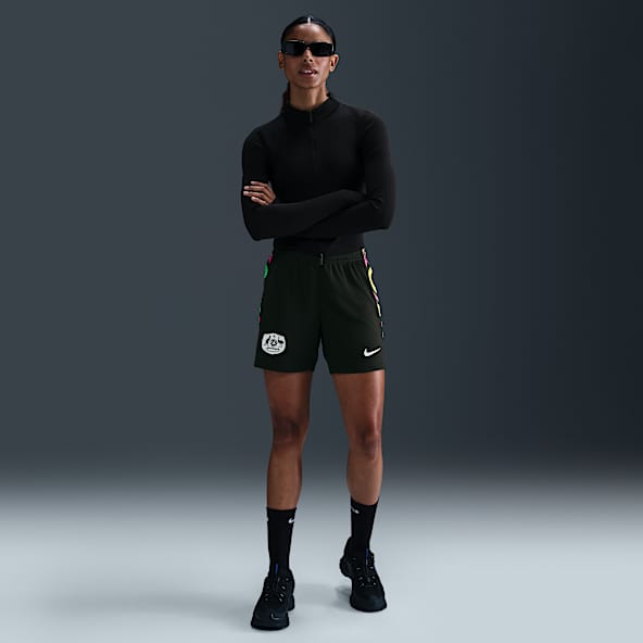 Australia. Nike LU